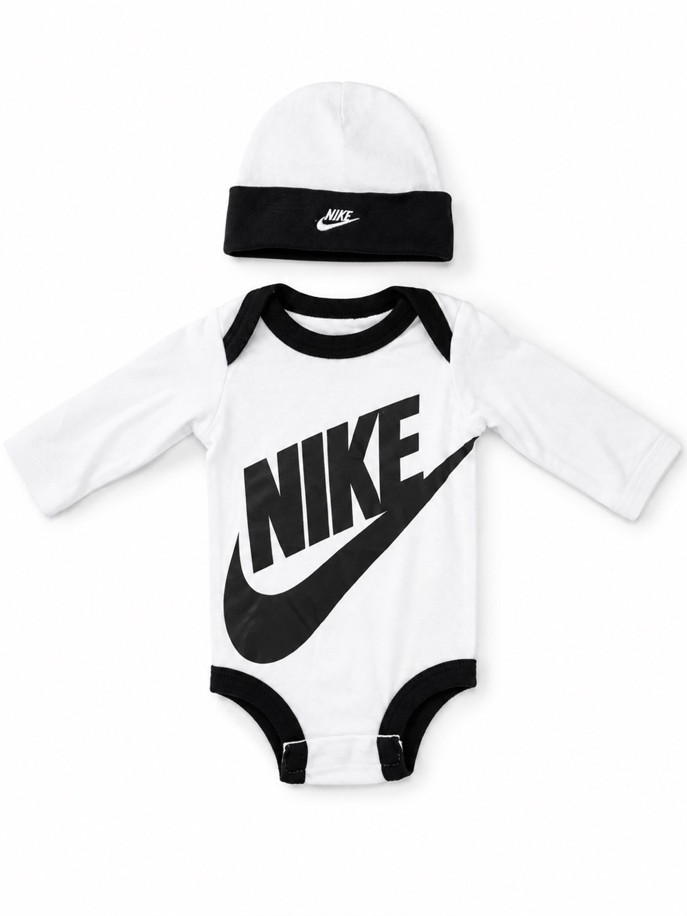 Nike Baby Bodysuit & Hat Set 🖤🤍 | Size 0-6 Months